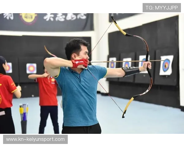 射箭教练公开课卖座，线上学员爆满等待名单